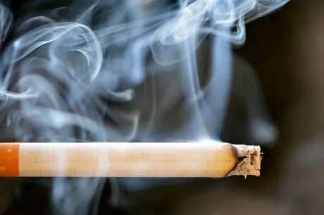 cigarette-666937_640_big.jpg